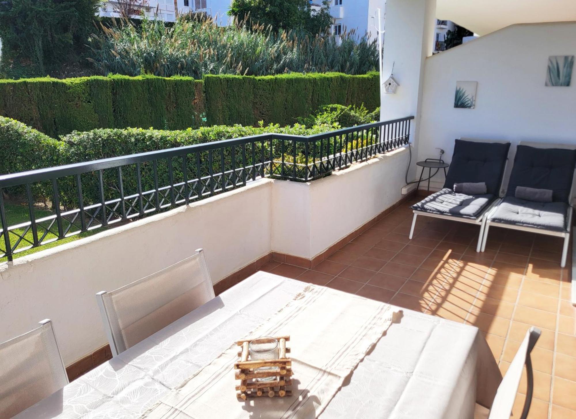 Luxury Garden Apartment - Walking Distance To The Sea Sitio de Calahonda Exterior foto
